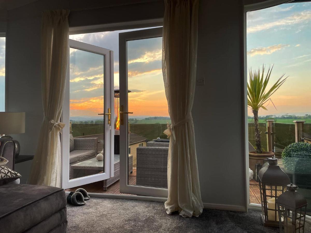 Ribble Valley Lodge Retreat Гисбърн Екстериор снимка
